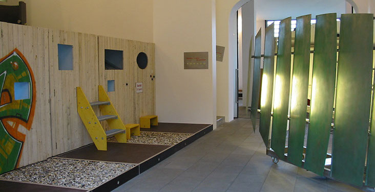 Hubert Burda in seiner Bibliothek über die Verbindung zwischen der klassischen Kunst und modernen Medien